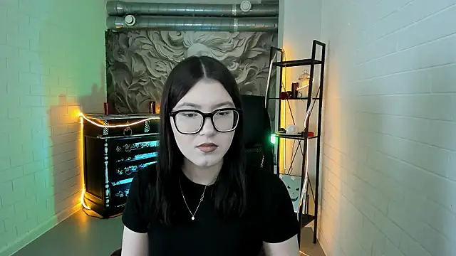 JennyGibson online show from April 7, 5:20 am