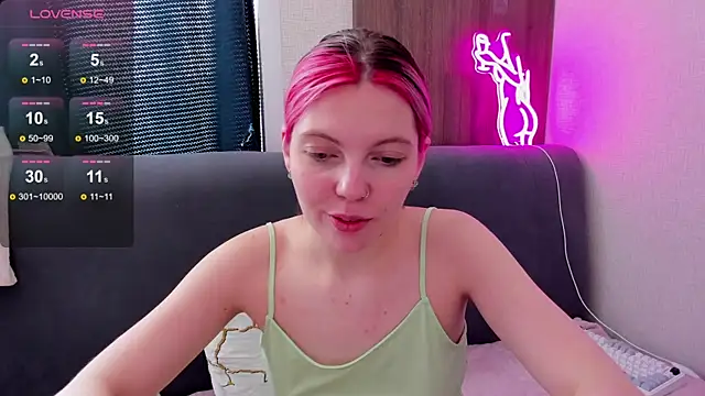 Marie Reyess online show from April 23, 4:09 am