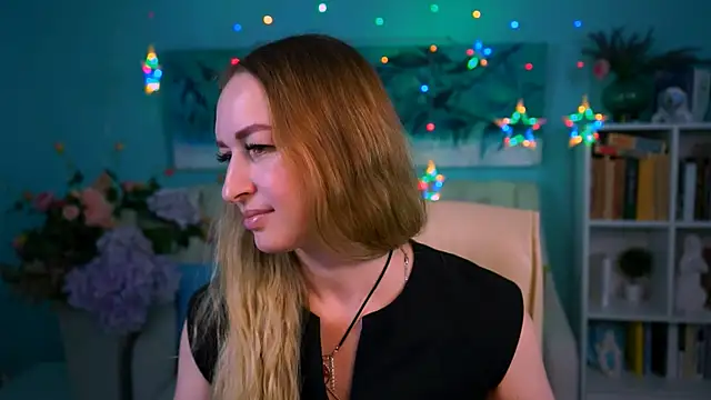 MiaHarrison  online show from April 4, 9:19 am