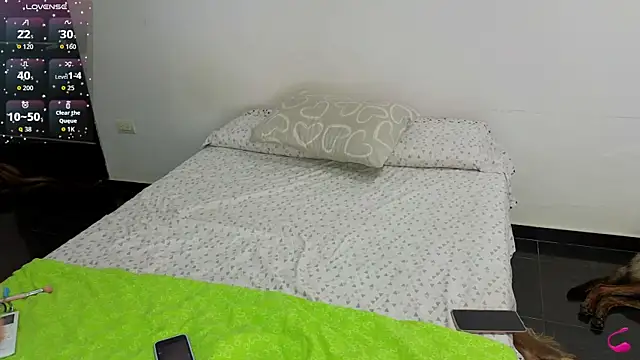 SalomarRivas online show from June 10, 6:06 pm