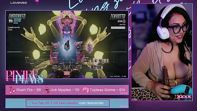 PixieePlays online show from April 9, 4:04 am