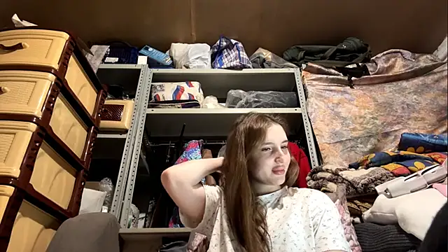 VelvetNoirra online show from April 4, 5:23 pm