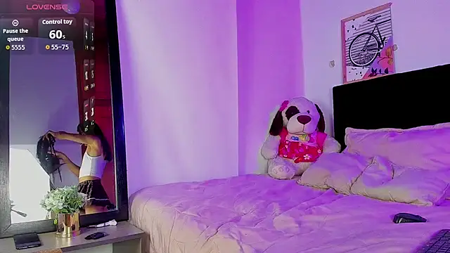 Alex evanss  online show from April 2, 2:09 am