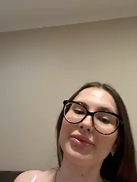 Lindasix online show from May 8, 7:16 pm