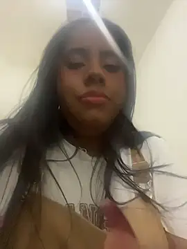 SiennaBel online show from April 21, 3:35 am