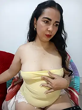 Emily Divi69 online show from May 3, 10:46 pm