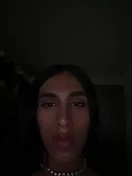luna duque online show from May 7, 6:44 pm