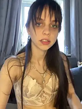 HotGirl1701 online show from May 21, 2:15 pm