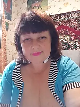 AuroKaria online show from June 11, 1:41 pm