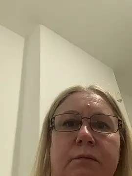 MilaLila204 online show from April 19, 6:10 pm