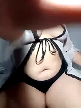 Marialae2735 online show from May 14, 2:06 am