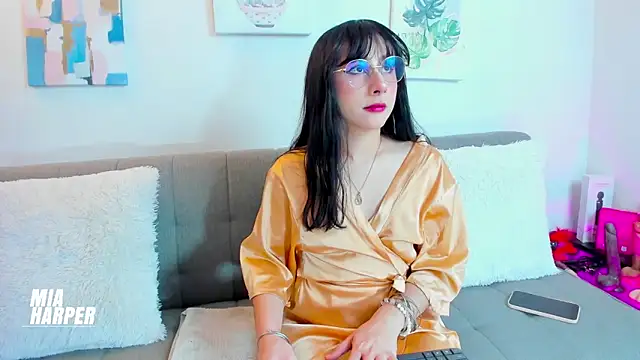 Miaa HarperX  online show from May 6, 2:37 am