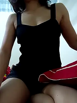 Mi-Kami online show from April 4, 2:05 pm