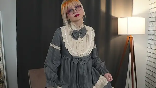 CarriKhano online show from April 6, 4:46 am