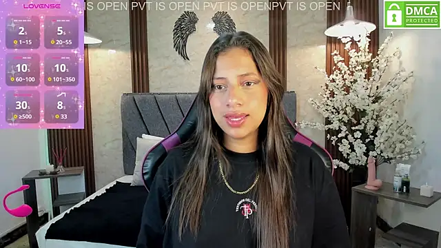 Atiena  online show from April 29, 7:19 pm