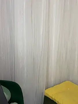 yaya0302 online show from April 17, 3:30 am