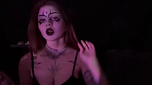 KellyRose online show from April 30, 8:57 pm