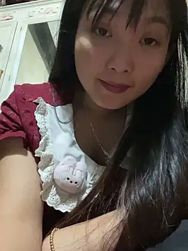   Mochi squirt   online show from April 30, 2:33 pm