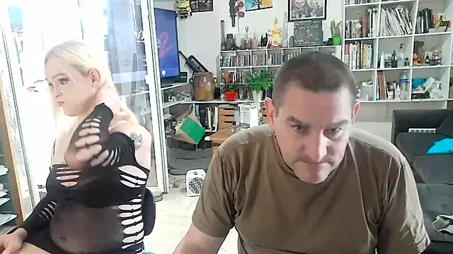 teddythebeer86 online show from May 8, 3:48 pm