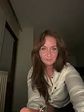 AtomicAngie online show from April 29, 9:53 pm