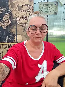 Blondejenn online show from June 24, 11:20 am