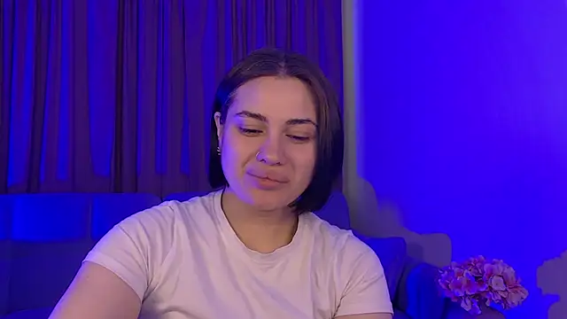 AdrianaToress online show from May 8, 5:21 am