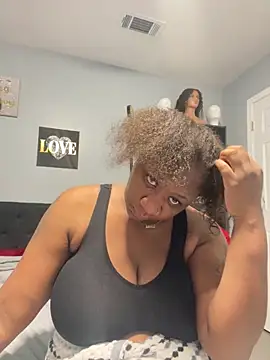 amberchill26 online show from June 18, 2:44 pm
