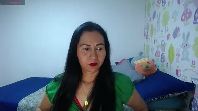 Tyna b online show from June 25, 6:53 pm
