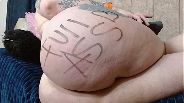 Melanie Slut nasty online show from May 22, 8:40 pm