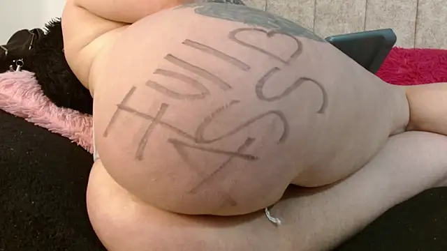 Melanie Slut nasty online show from May 6, 10:36 pm