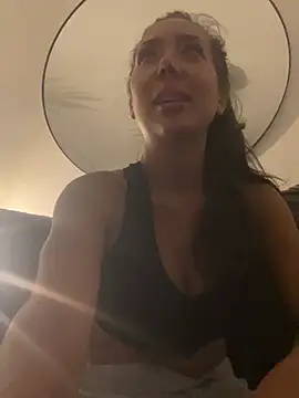 naughtyfriendsplay online show from August 4, 2:28 am