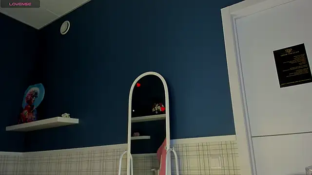 Angel Saphires online show from April 7, 10:17 am