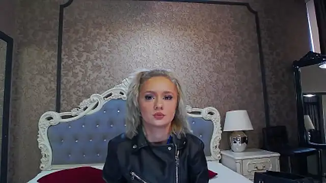 Ivy Quin online show from May 18, 4:29 am