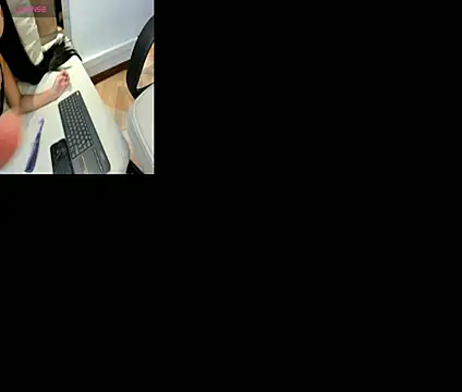 melanie luke online show from April 7, 2:19 pm