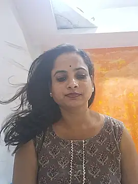 Bebo QueeN online show from May 2, 5:27 pm