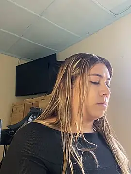  BellaSmith  online show from June 24, 2:49 pm