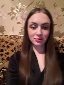AlinaLove3213 online show from June 9, 8:30 pm