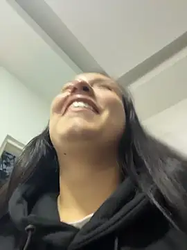 Belavelvet online show from April 7, 8:44 pm