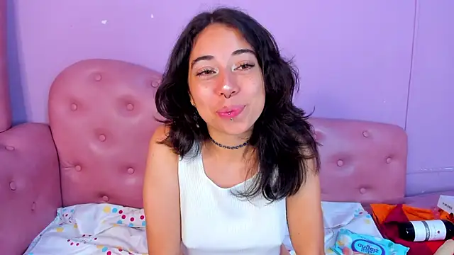 Samantha Walton online show from April 24, 8:55 pm