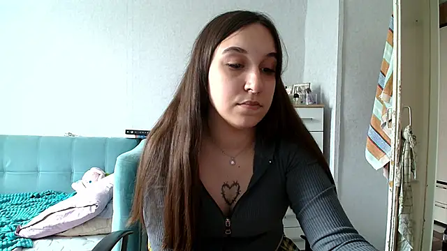 RiannaBrown online show from May 27, 6:43 am