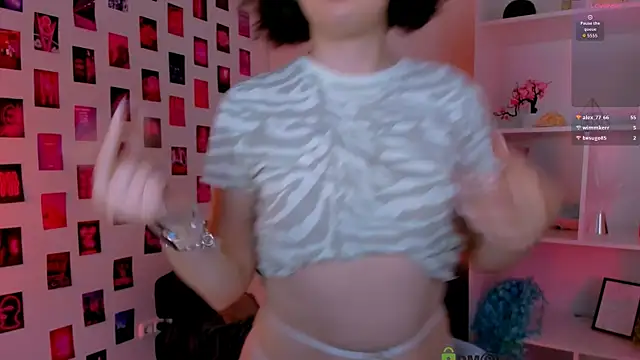 mia mooon  online show from June 23, 11:52 am