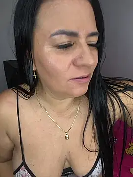 cataleya-latina online show from May 6, 3:43 am