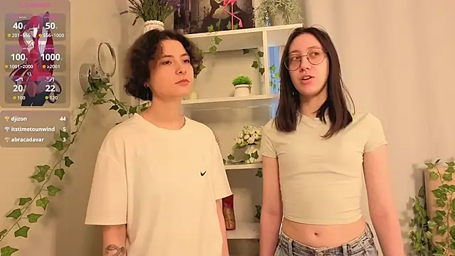 AllisonKierce online show from April 23, 3:25 am