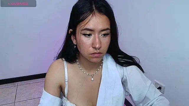 chloe-disire online show from April 10, 7:31 pm