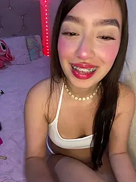 Miakittyyy online show from May 20, 1:57 am
