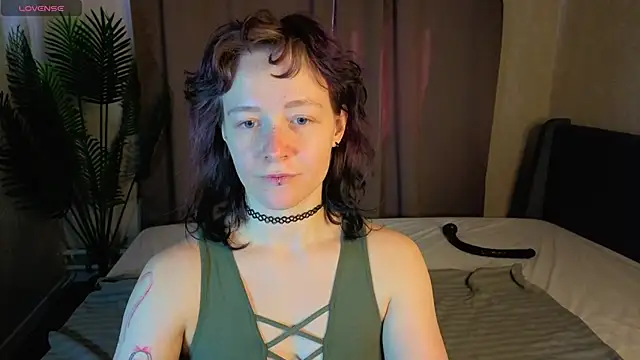 Ricki Bloom online show from April 23, 9:06 am