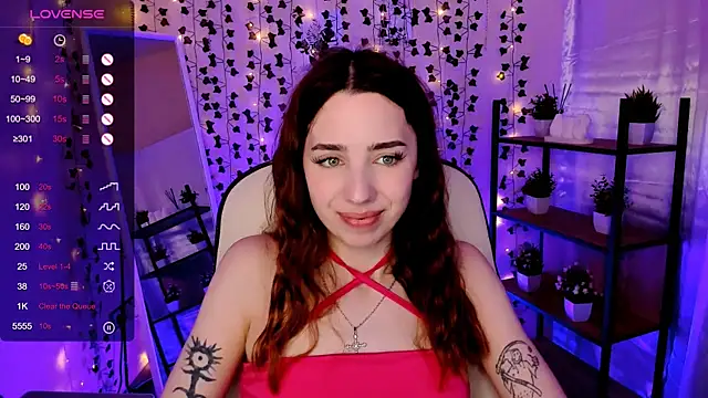 CharliGrace  online show from May 3, 8:18 am