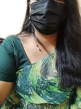 Stephaniee27 online show from June 24, 10:25 am