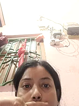 Your-Jhanvi online show from May 5, 1:03 pm
