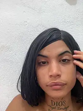 La reynazendeya  online show from July 6, 5:48 pm